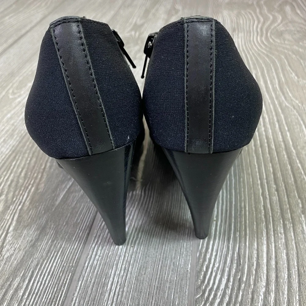 JEFFREY CAMPBELL Heeled Bootie Women's size 8.5 Black Pointed Toe Stiletto